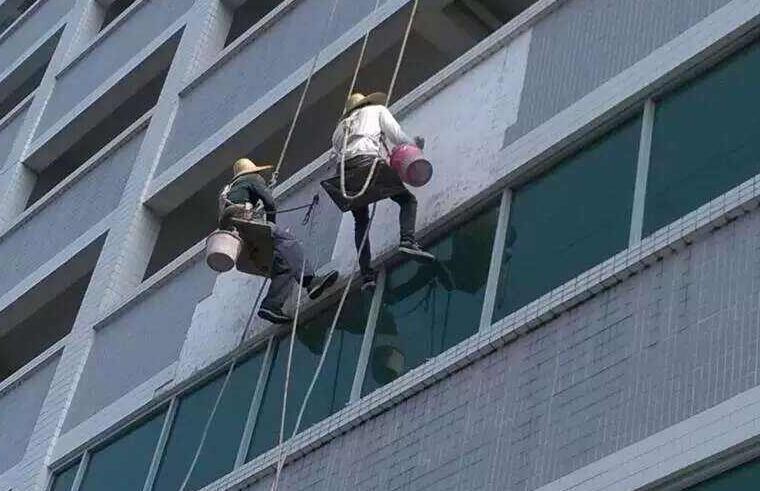外墻防水刻不容緩，具體施工補漏方案如下